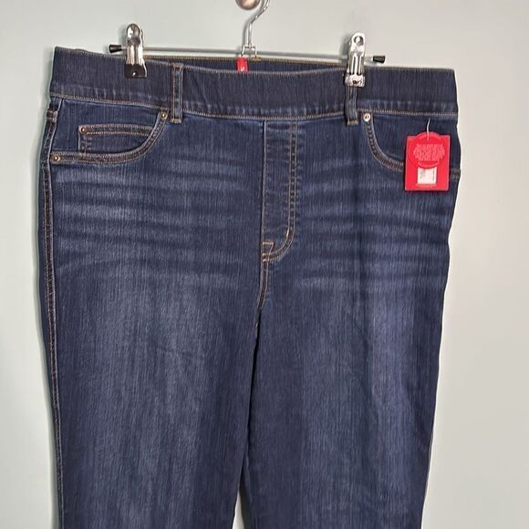 Spanx Flare Jeans in Midnight Shade NWT - Picture 3 of 9